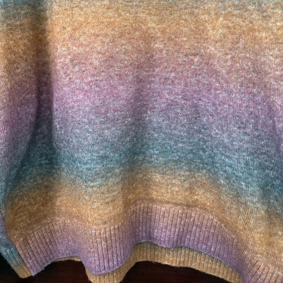 Old Navy Ombre Knit Sweater - Picture 4 of 5